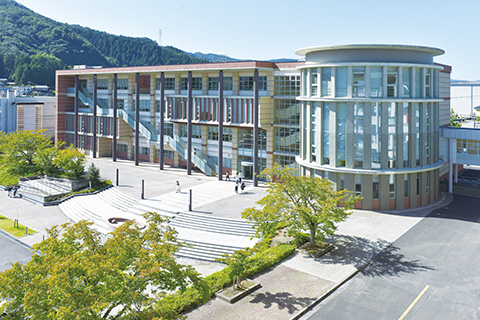 G号館 外観写真